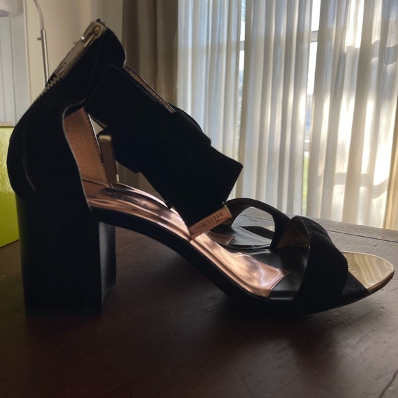 NIB Ted Baker London black suede sandals - Picture 6 of 13